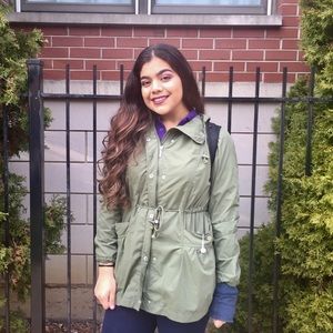 Meet your Posher, Jasmin